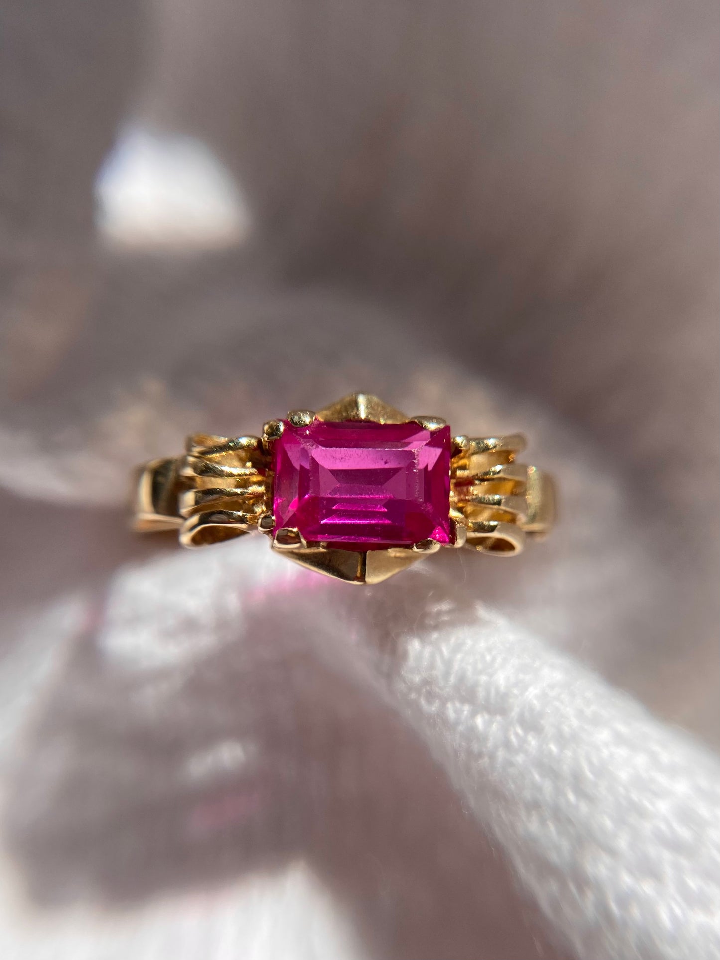 Preloved 14ct Gold Ruby Ring