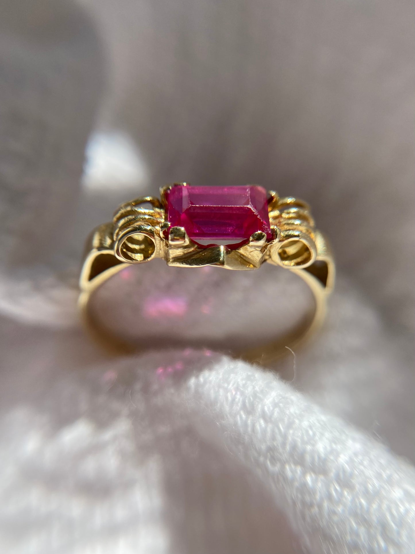 Preloved 14ct Gold Ruby Ring