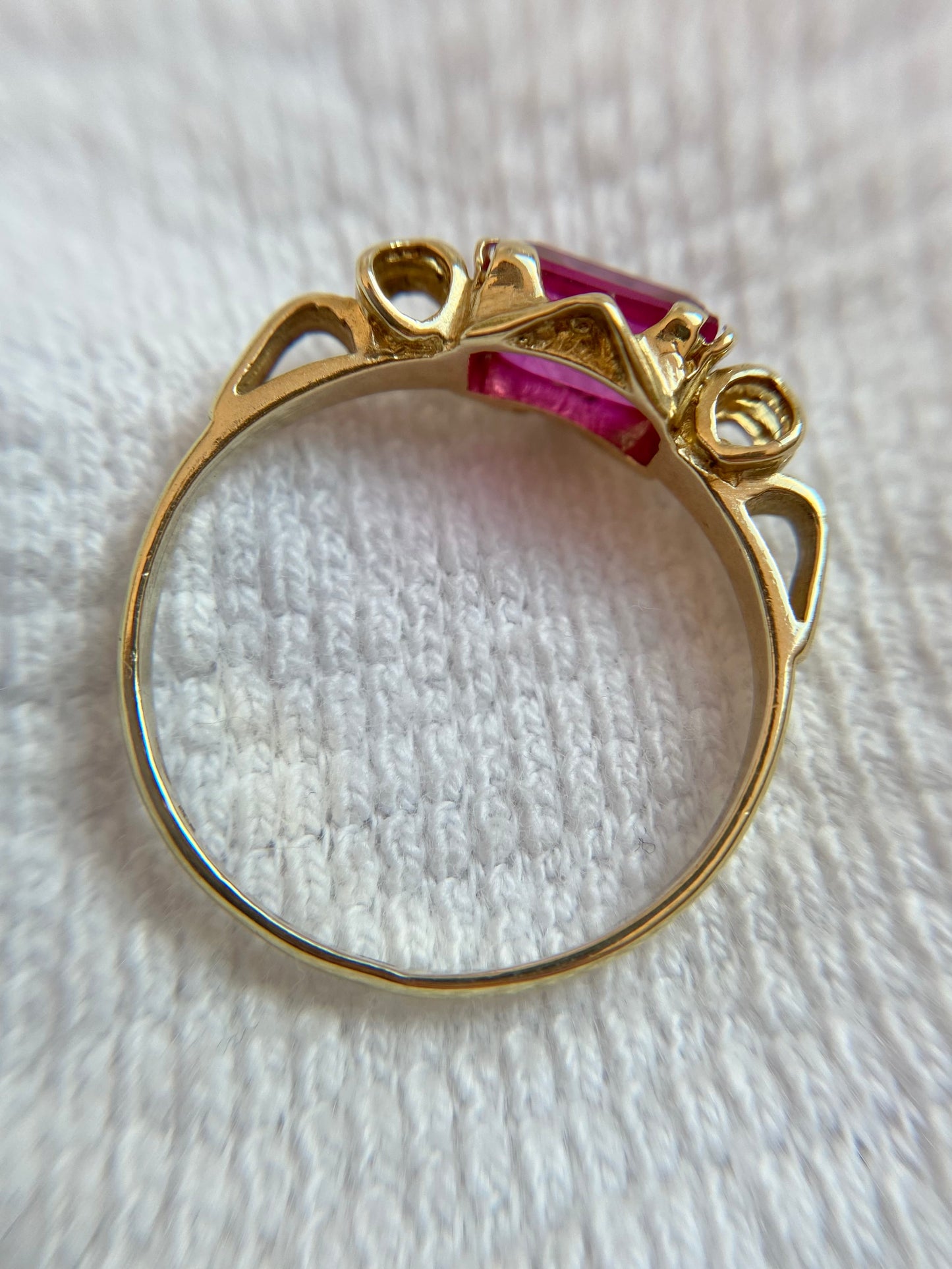 Preloved 14ct Gold Ruby Ring