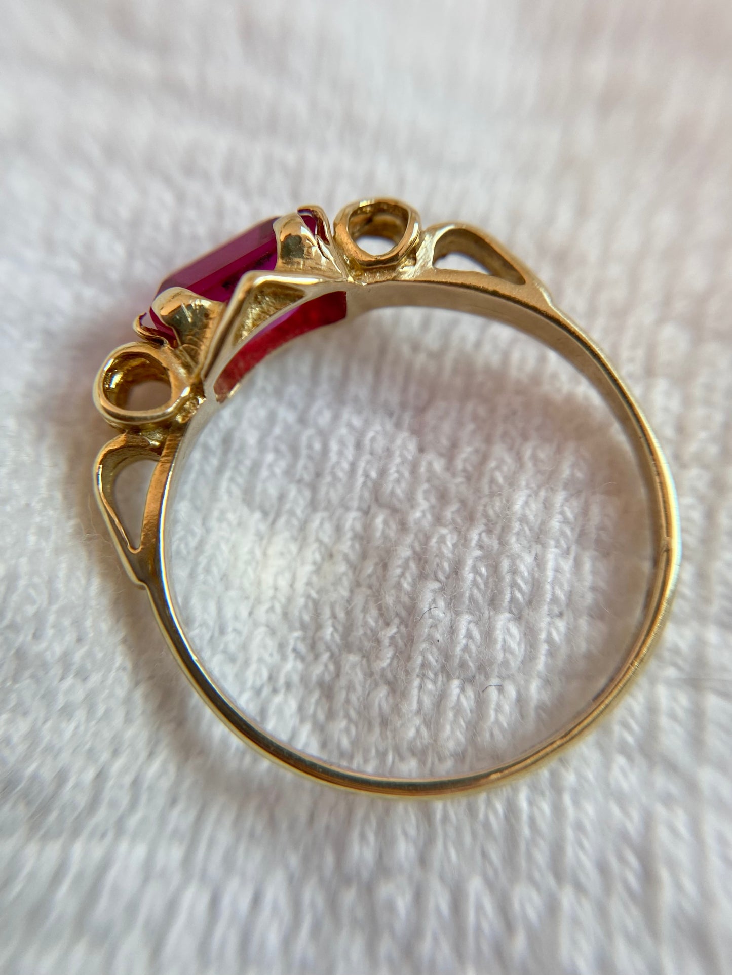 Preloved 14ct Gold Ruby Ring