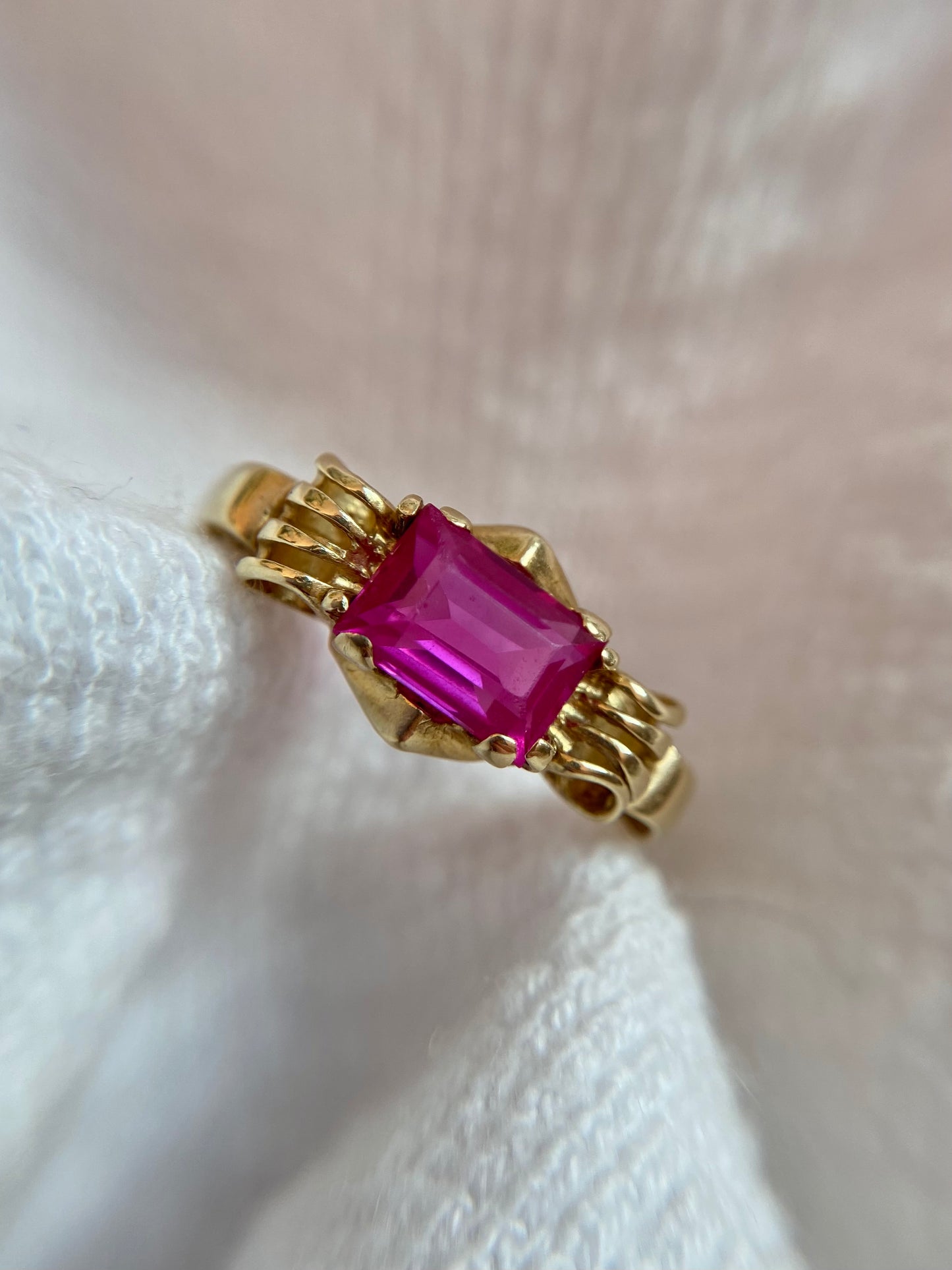 Preloved 14ct Gold Ruby Ring