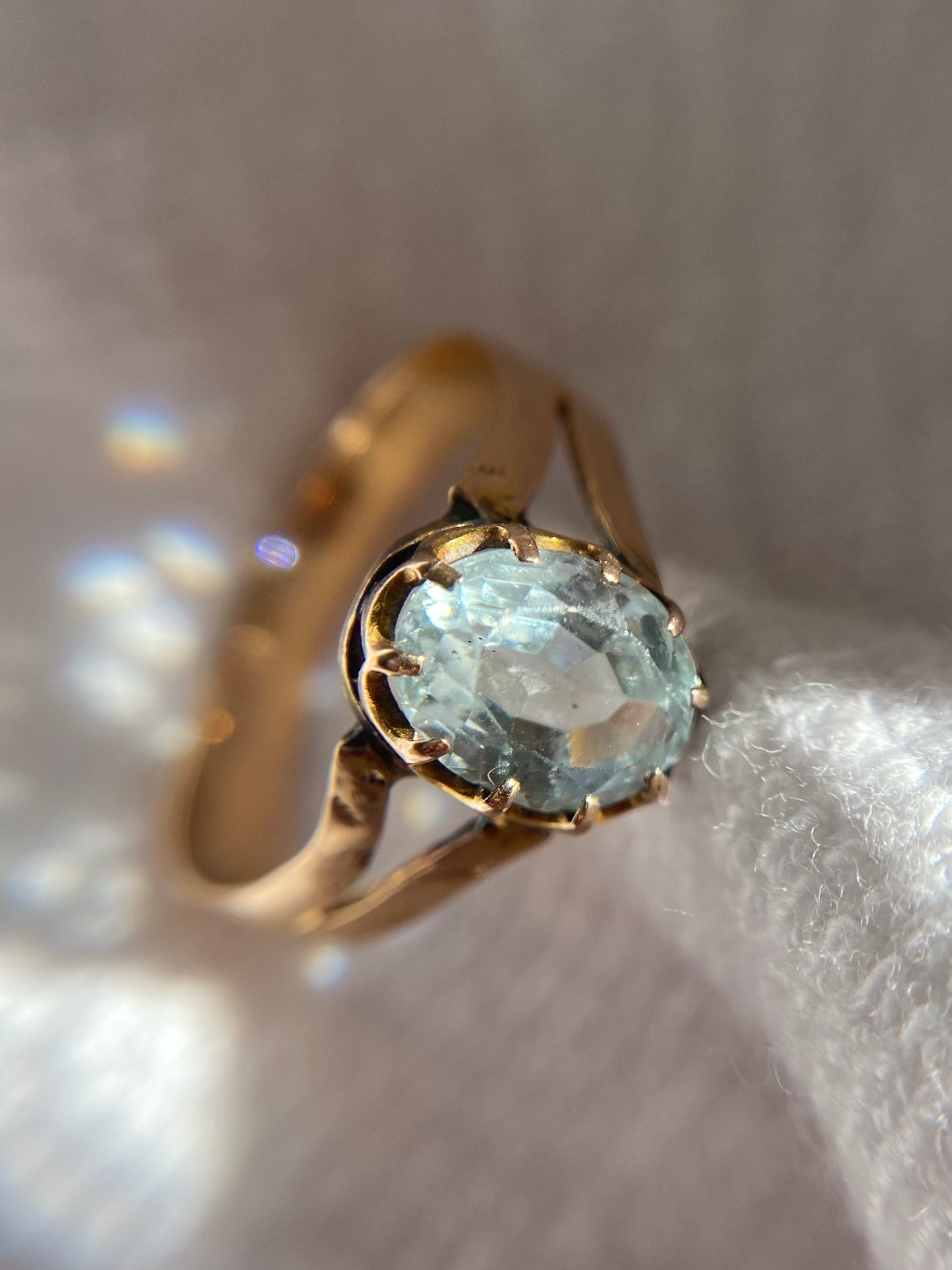 Antique 9ct Gold Aquamarine Solitaire Ring