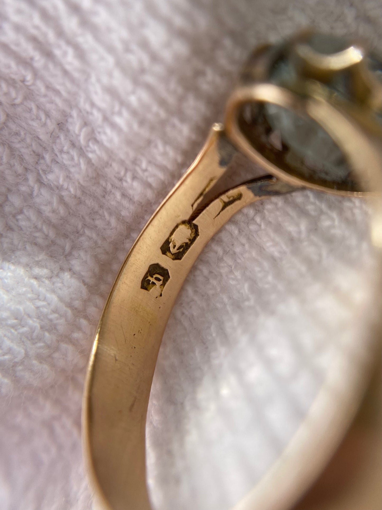 Antique 9ct Gold Aquamarine Solitaire Ring