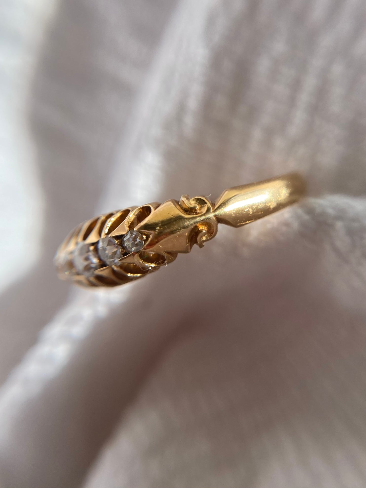 Antique 18ct Gold Diamond Boat Ring