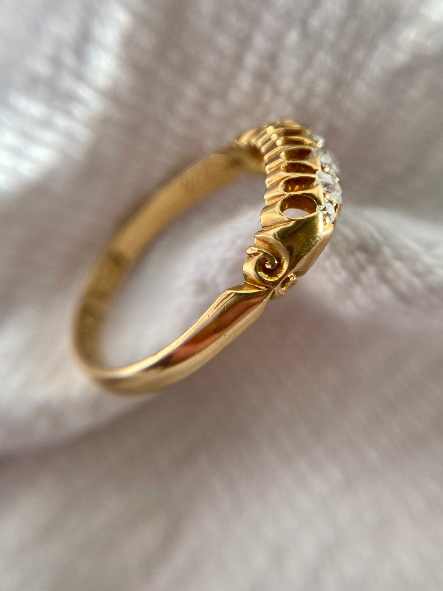 Antique 18ct Gold Diamond Boat Ring