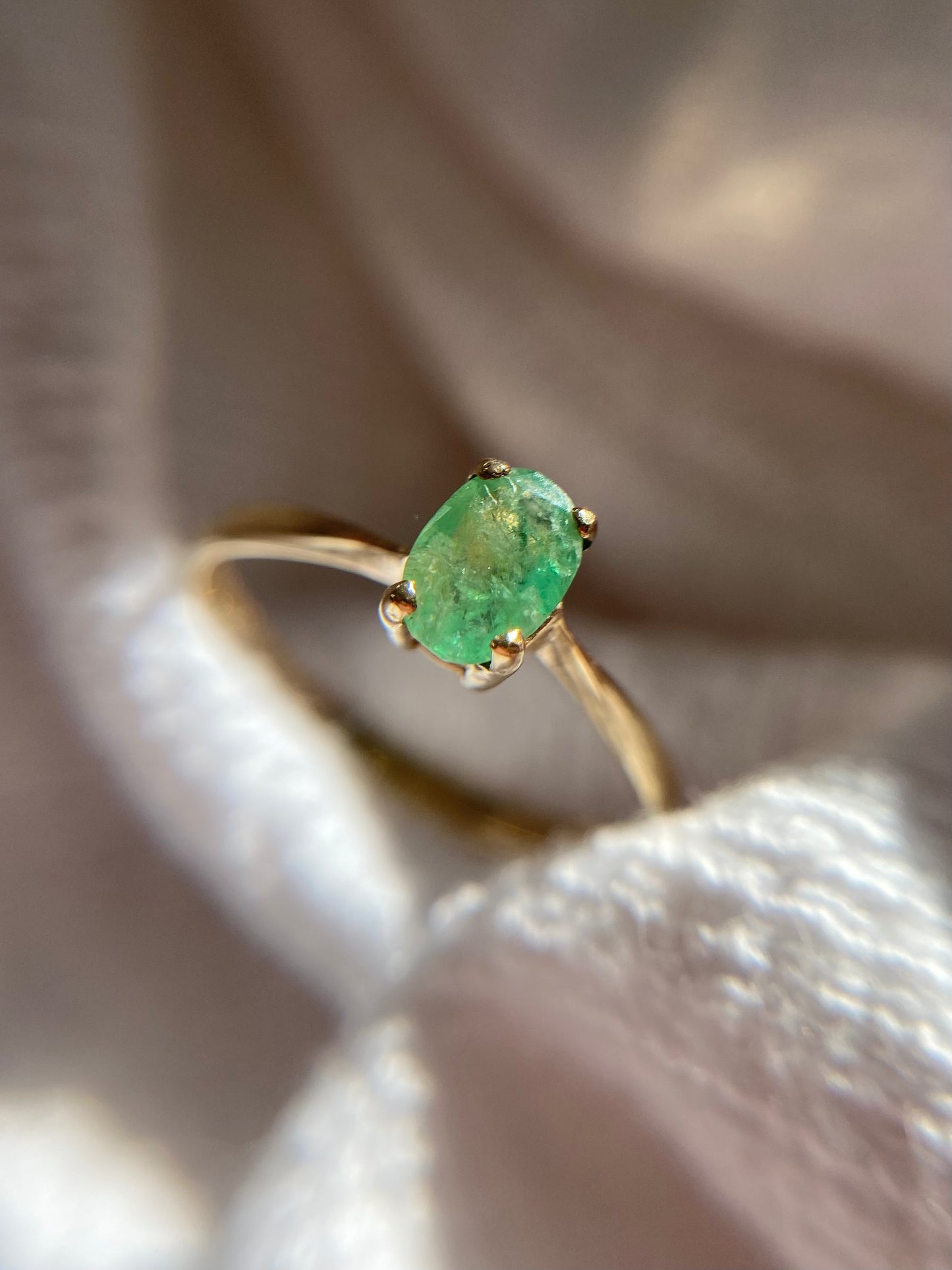 Vintage 9ct Gold Emerald Solitaire Ring