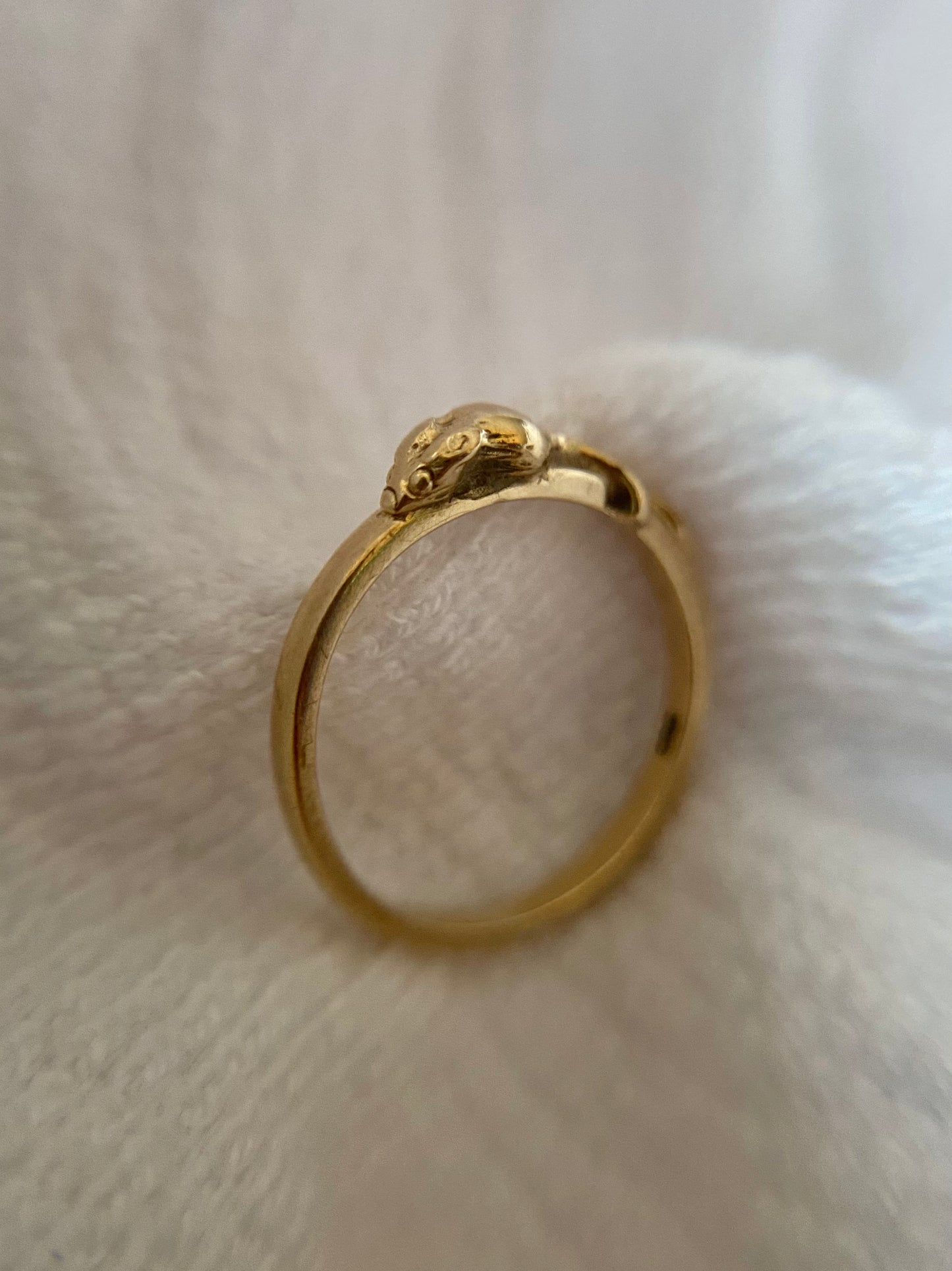 Vintage 9ct Gold Mouse Pinky Ring