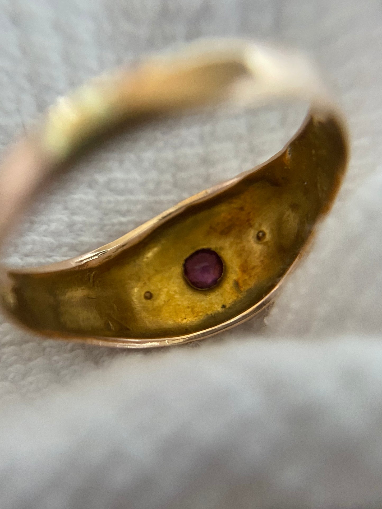 Antique 9ct Gold Garnet + Diamond Starburst Trilogy Ring
