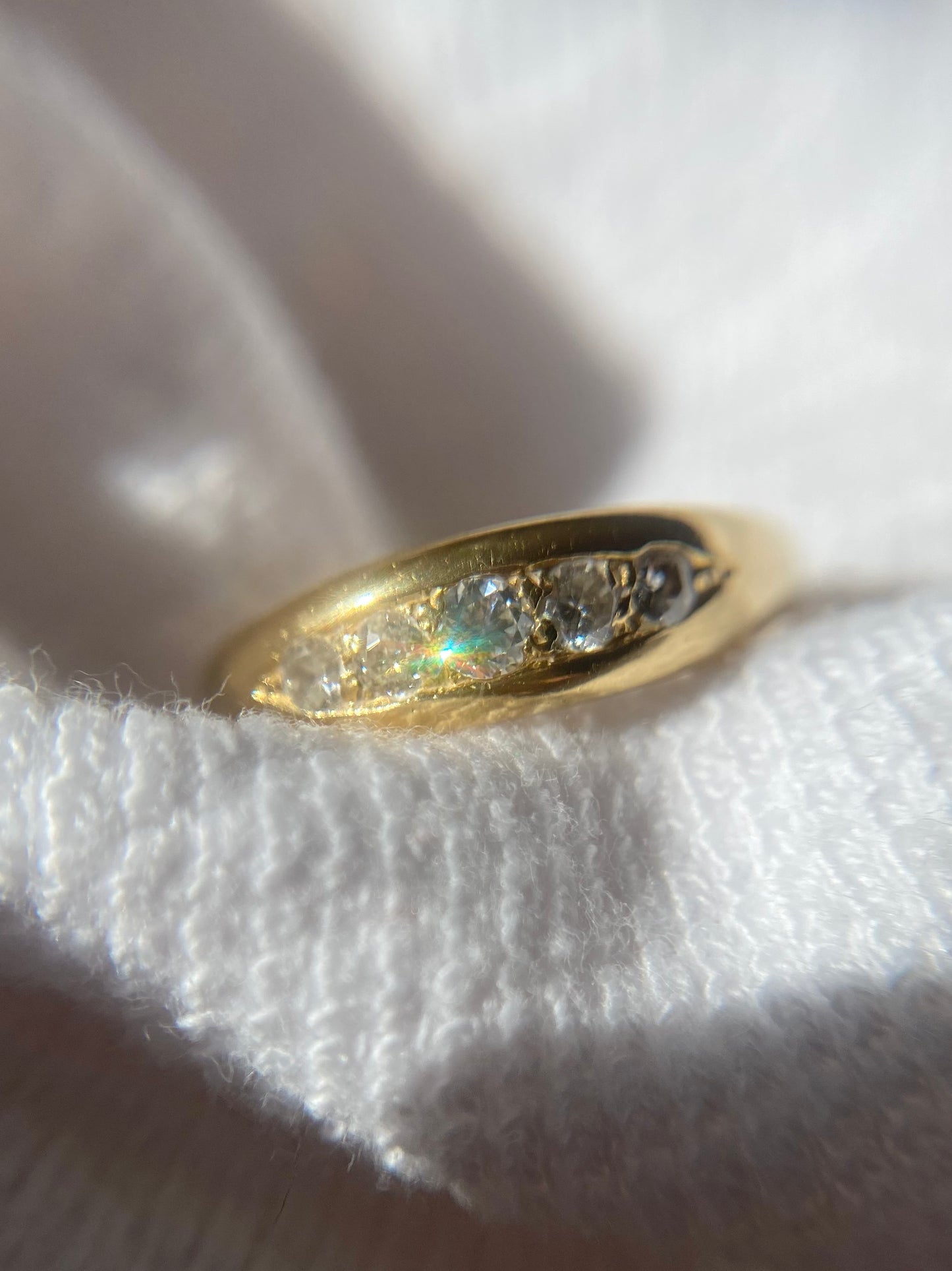 Antique 18ct Gold 5 Diamond Ring