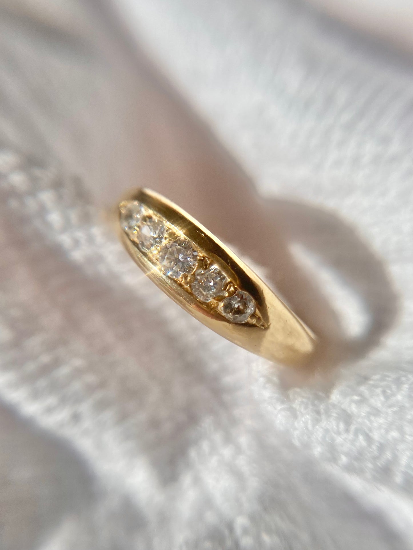 Antique 18ct Gold 5 Diamond Ring