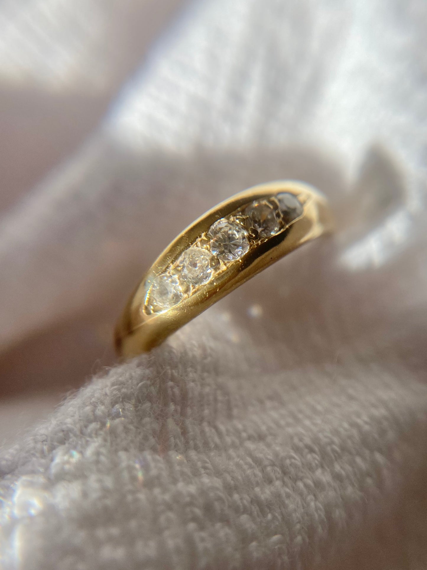 Antique 18ct Gold 5 Diamond Ring