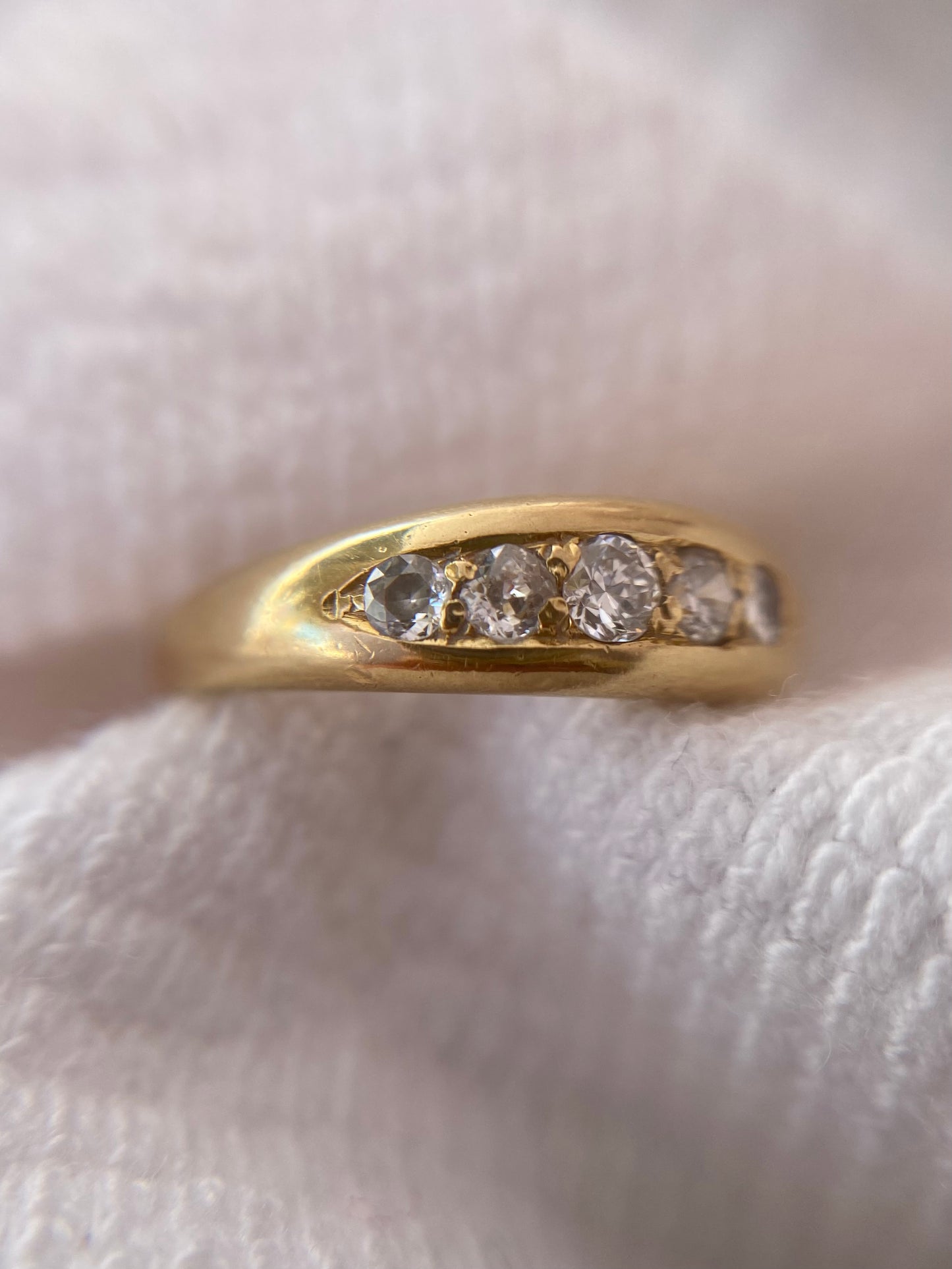 Antique 18ct Gold 5 Diamond Ring