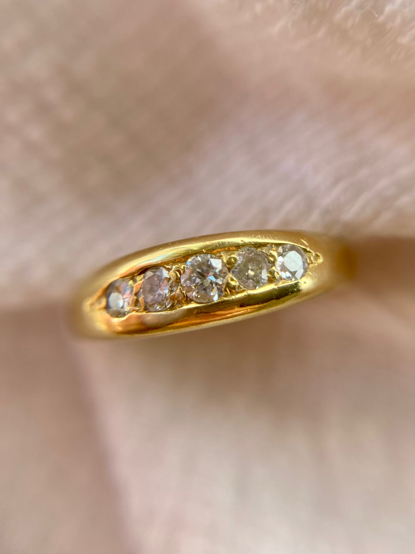 Antique 18ct Gold 5 Diamond Ring