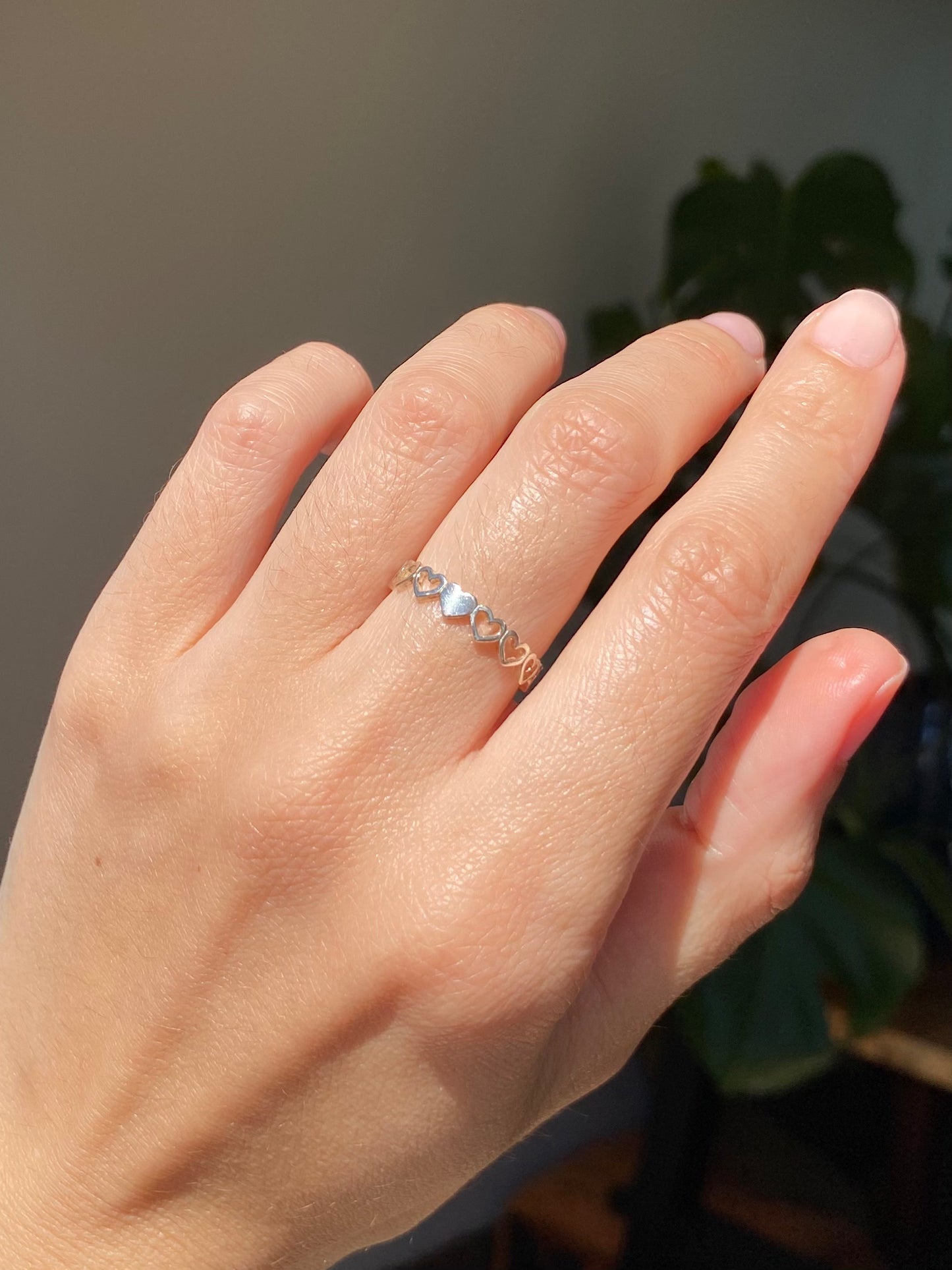 Preloved Silver Hearts Ring