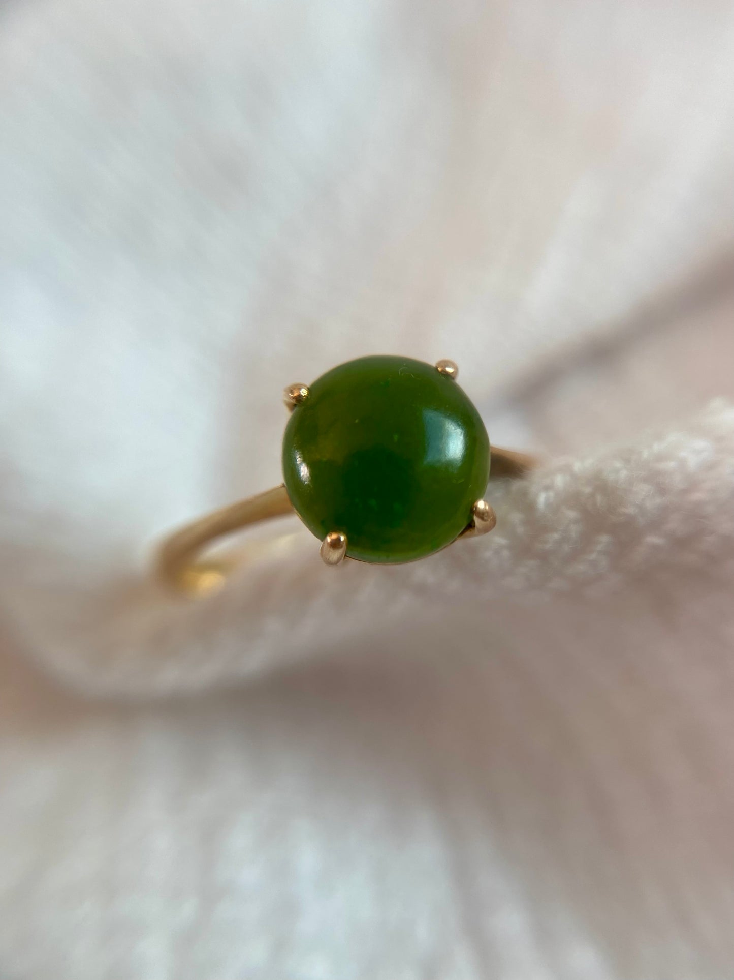 Preloved 14k Gold Jade Solitaire Ring