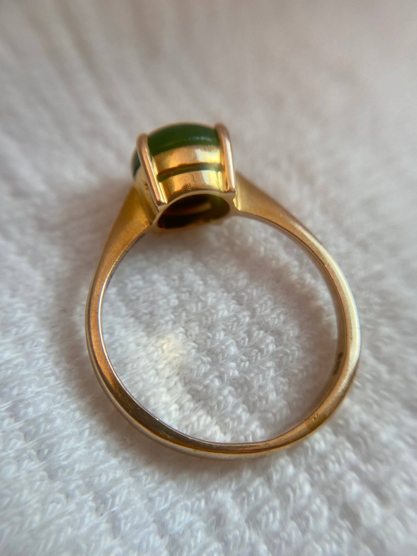 Preloved 14k Gold Jade Solitaire Ring