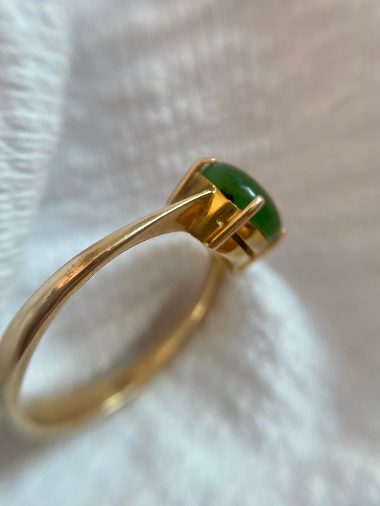 Preloved 14k Gold Jade Solitaire Ring
