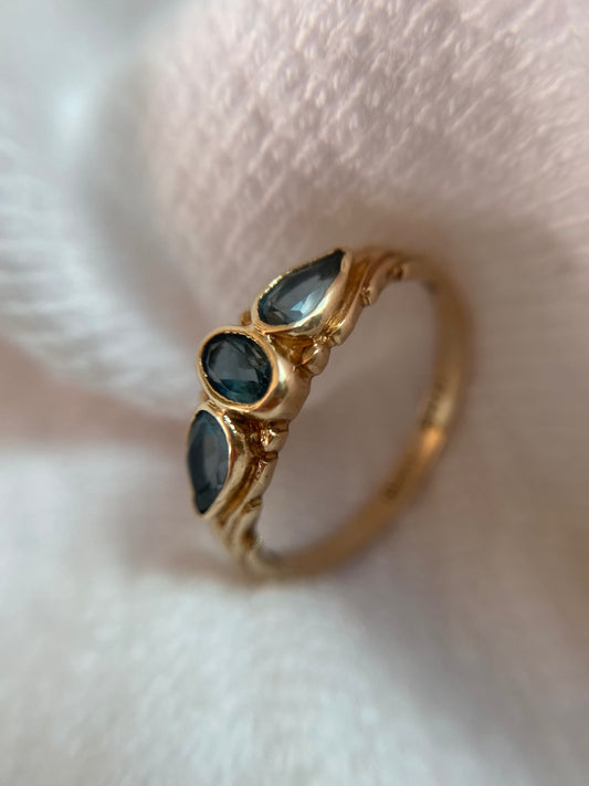 Vintage 9ct Gold Blue Topaz Trilogy Ring