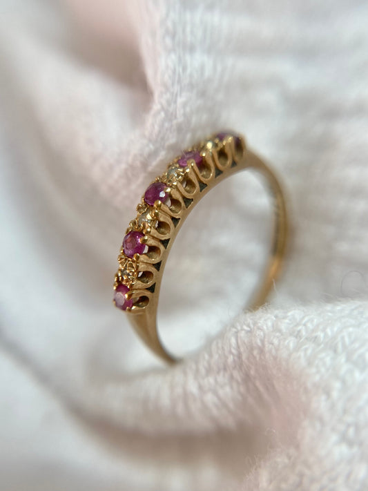 Vintage 9ct Gold Ruby + Diamond Ring