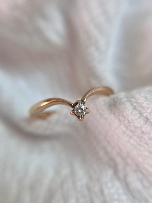 Vintage 9ct Gold Diamond Wishbone Ring