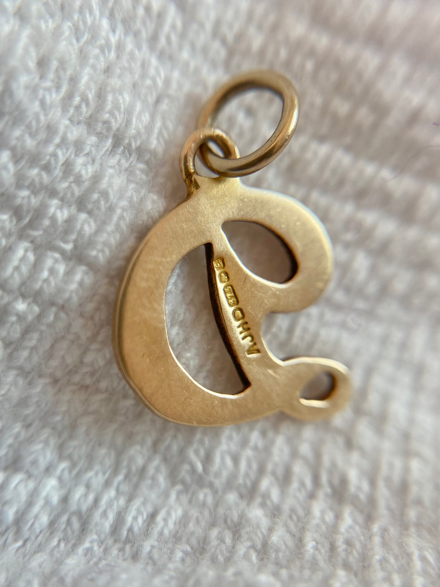 Vintage 9ct Gold Patterned Letter D Pendant