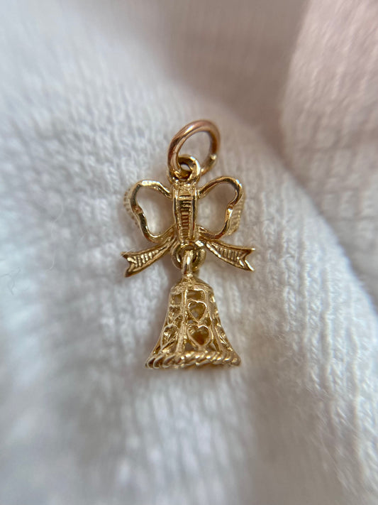 Preloved 9ct Gold Wedding Bell Pendant