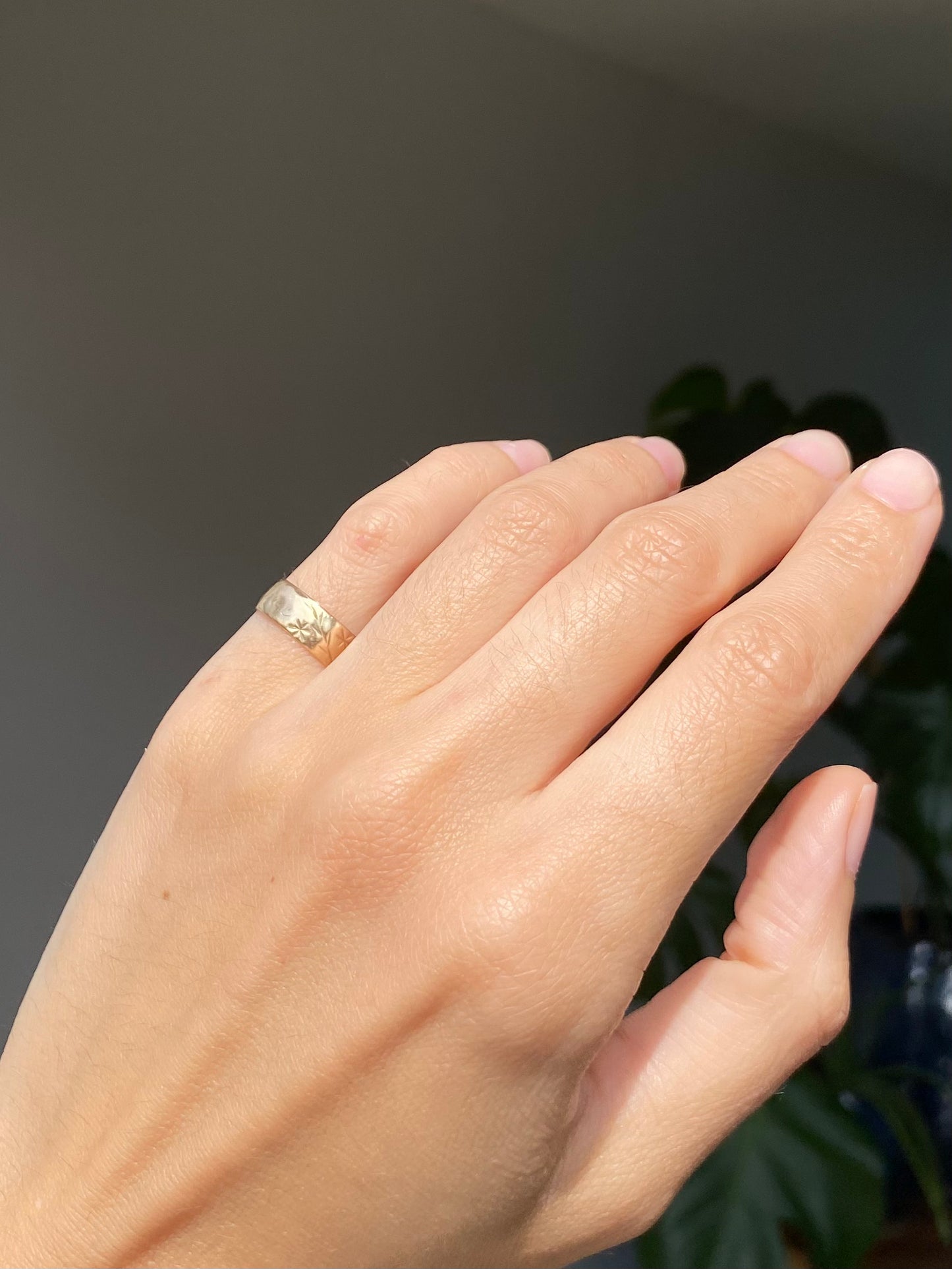 Vintage 9ct Gold "I Love You" Band Pinky Ring