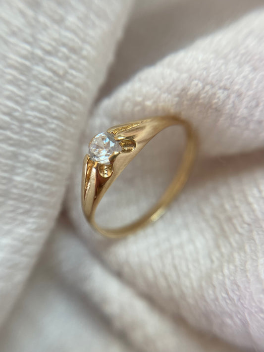 Vintage 9ct Gold Pinched Solitaire Pinky Ring