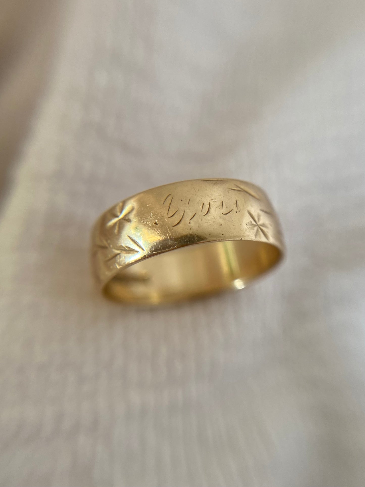 Vintage 9ct Gold "I Love You" Band Pinky Ring