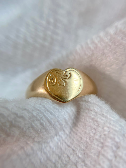 Vintage 9ct Gold Heart Pinky Ring