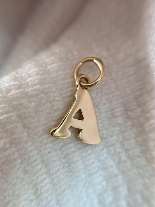 Preloved 9ct Gold Letter A Pendant