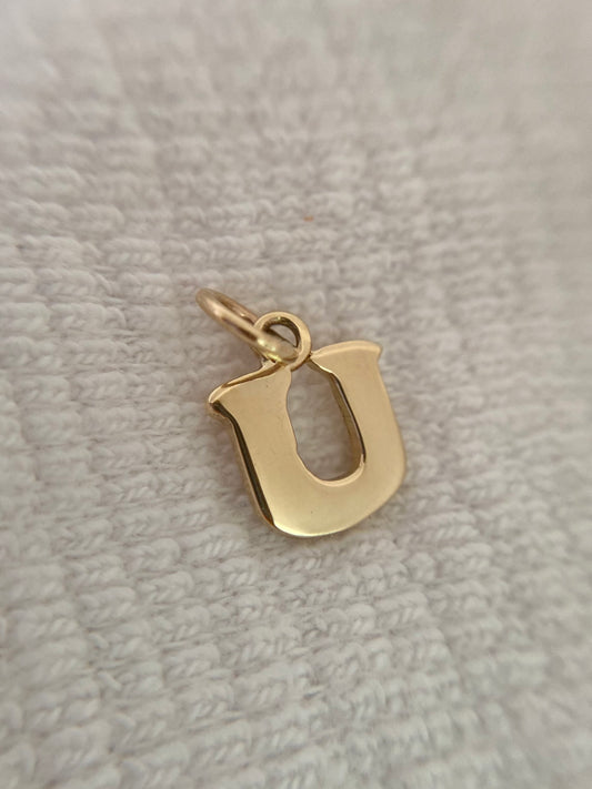 Preloved 9ct Gold Letter U Pendant