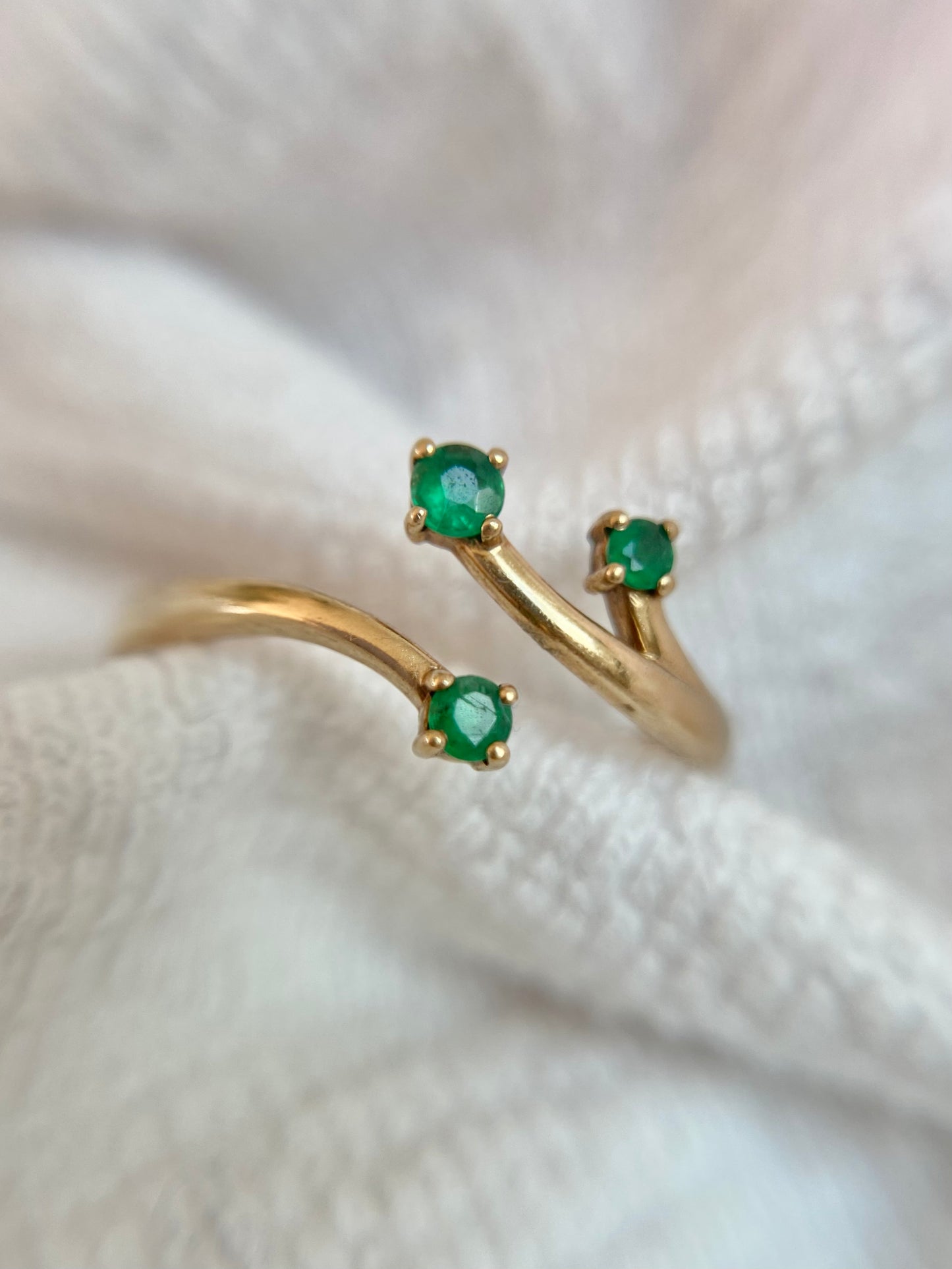 Vintage 9ct Gold Emerald Tree Ring