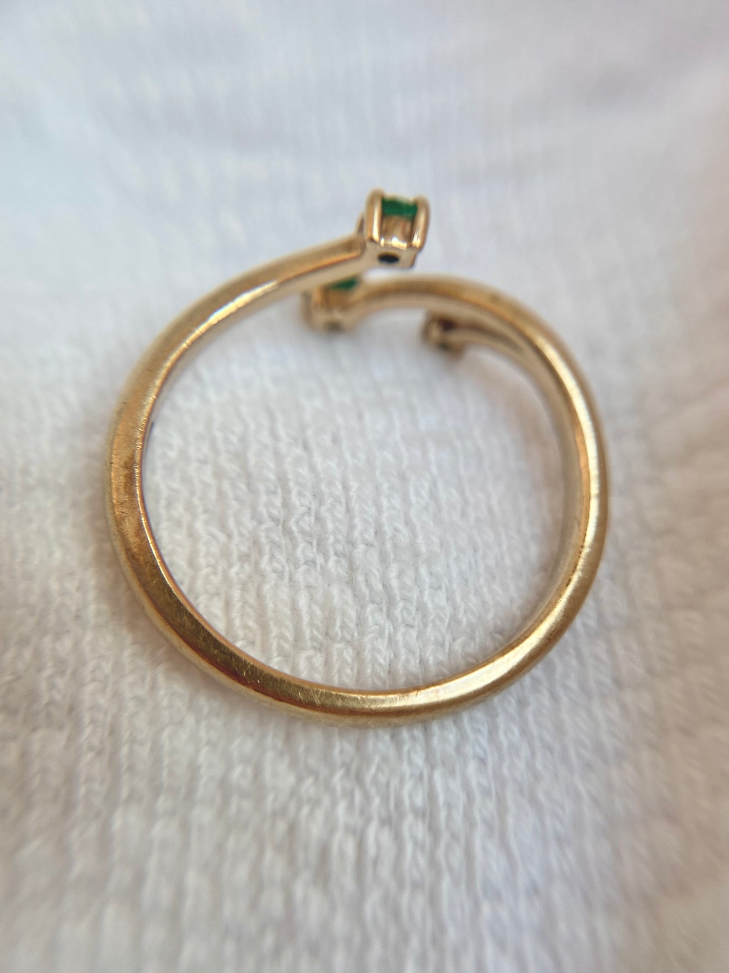 Vintage 9ct Gold Emerald Tree Ring