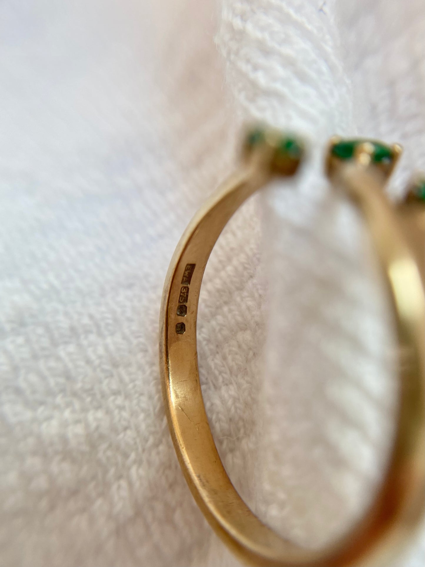 Vintage 9ct Gold Emerald Tree Ring
