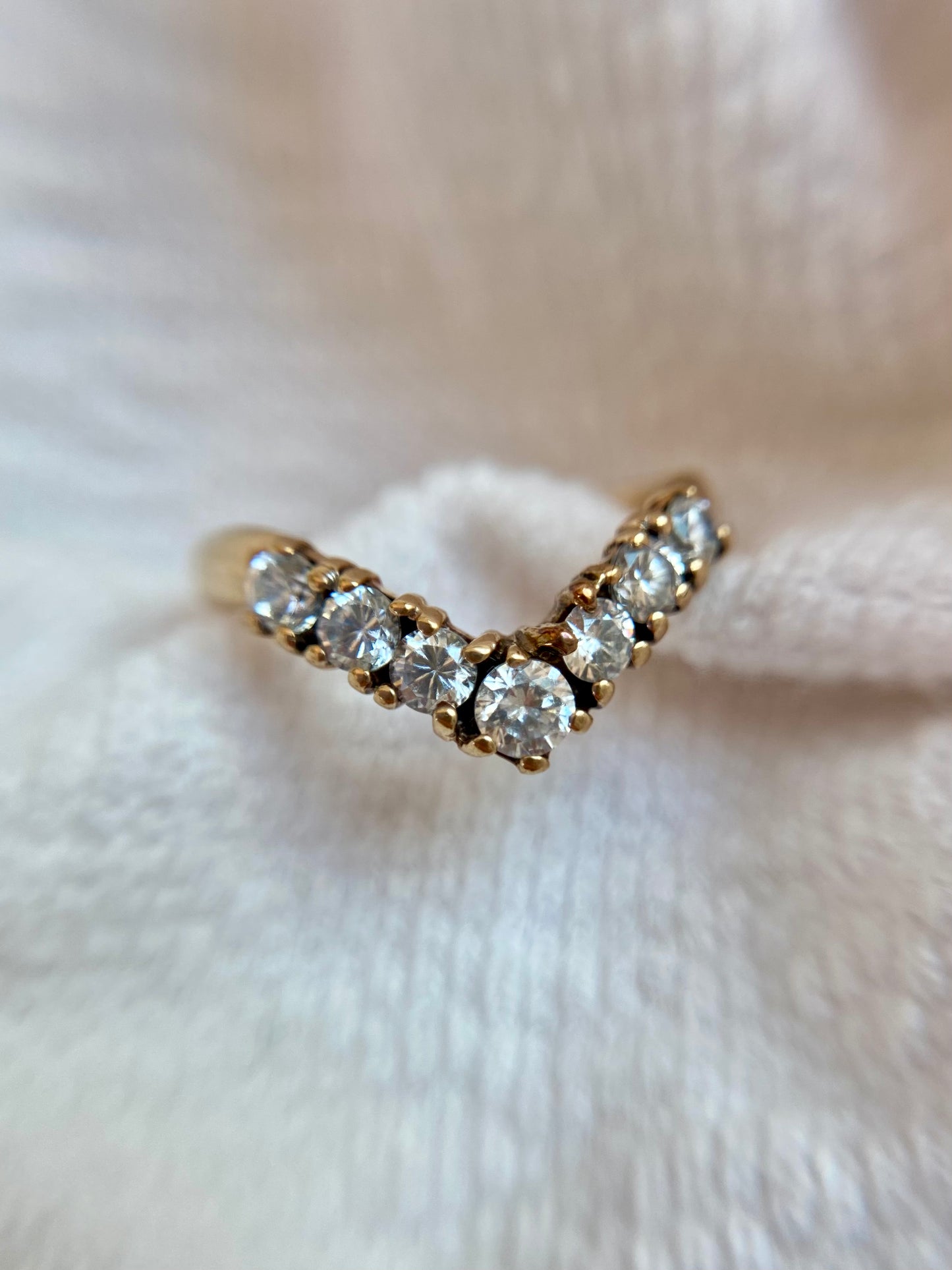 Vintage 9ct Gold CZ Wishbone Ring