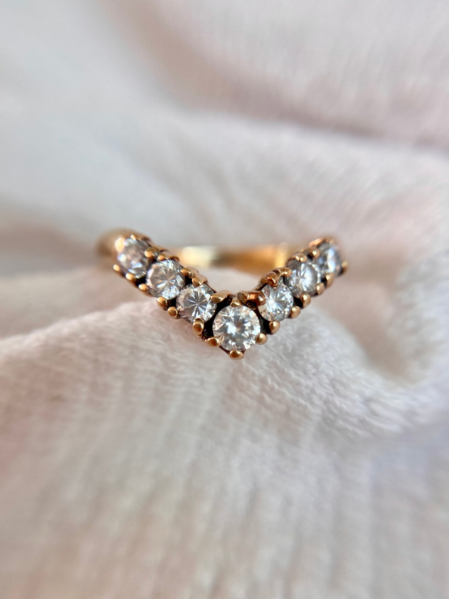 Vintage 9ct Gold CZ Wishbone Ring