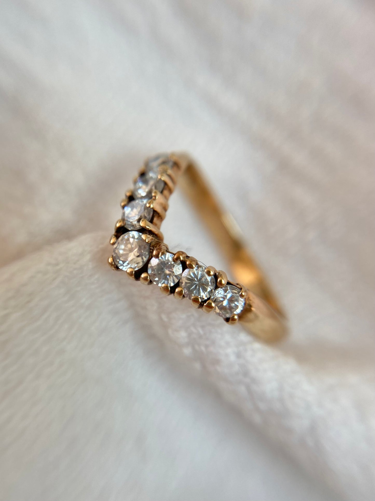 Vintage 9ct Gold CZ Wishbone Ring