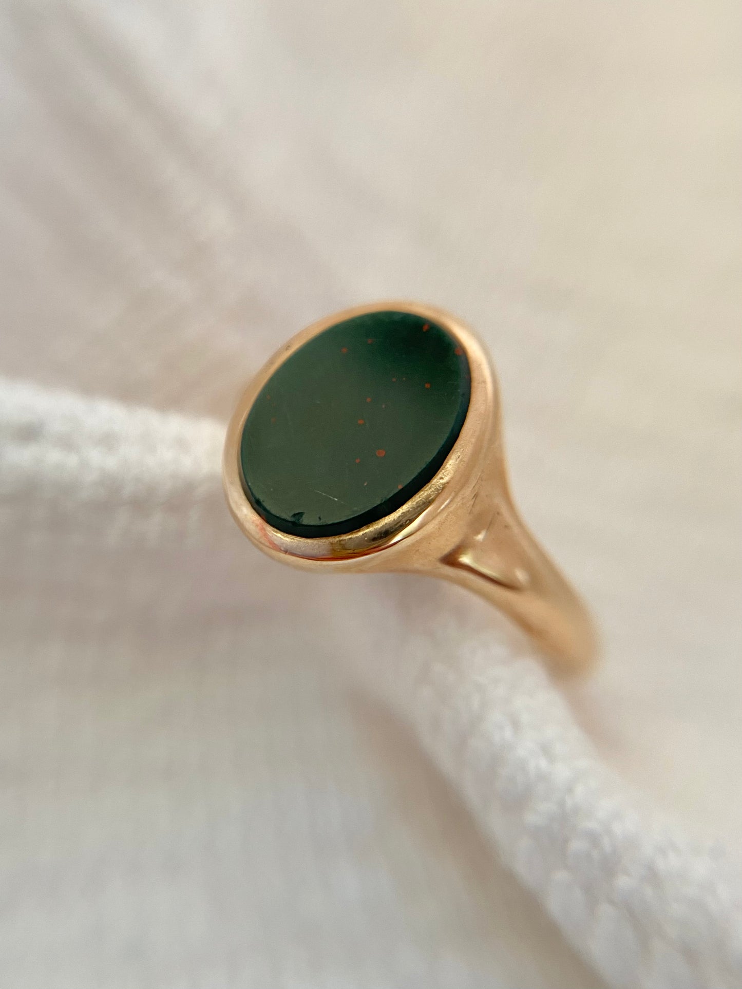 Vintage 9ct Gold Bloodstone Signet Ring