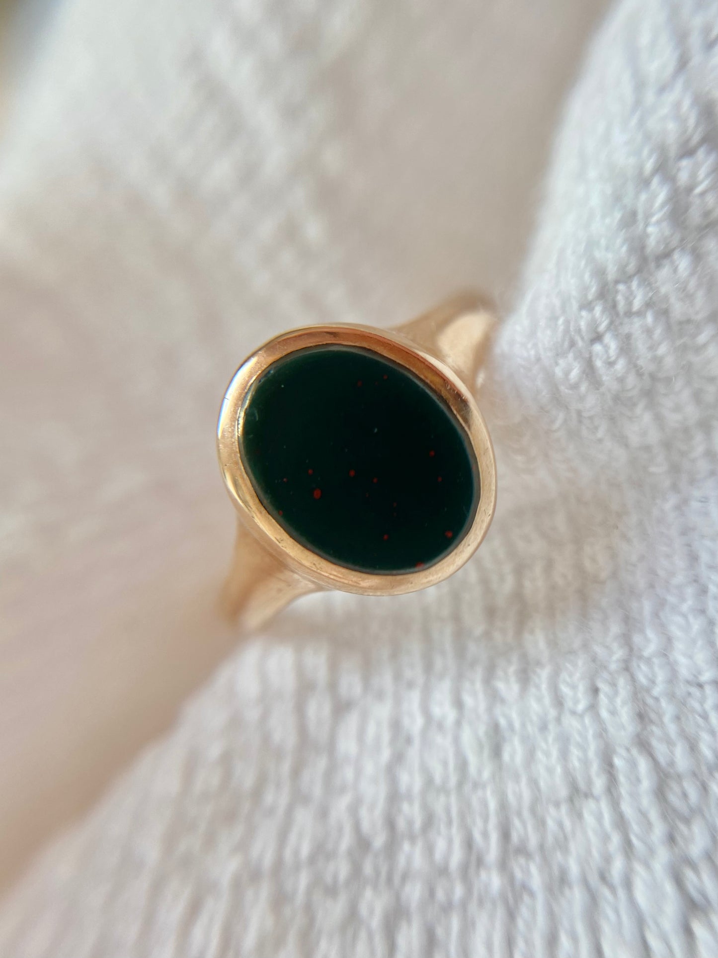 Vintage 9ct Gold Bloodstone Signet Ring