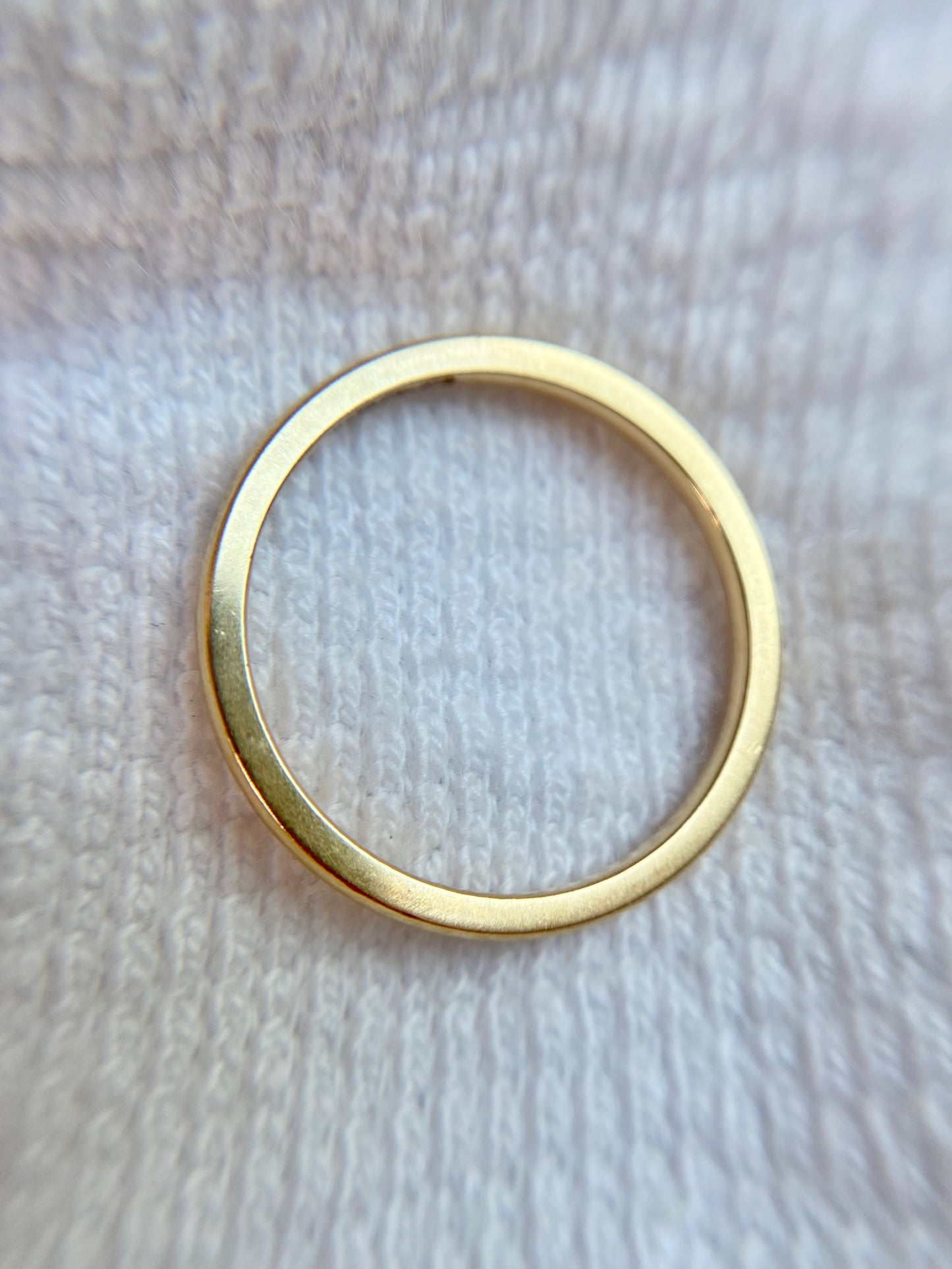 Vintage 18ct Gold Minimal Chester Band
