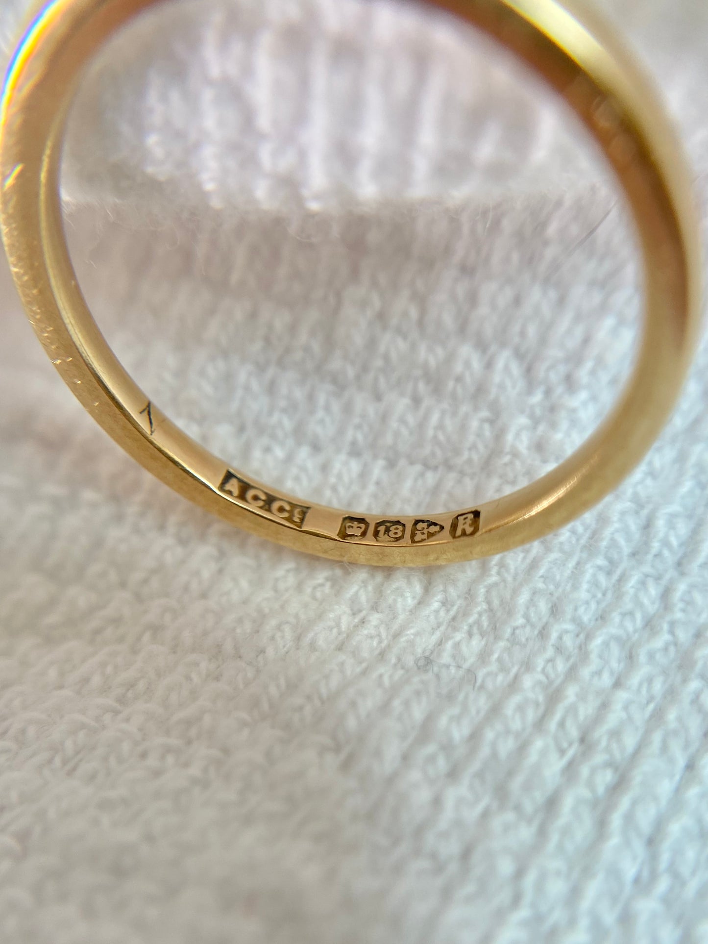Vintage 18ct Gold Minimal Chester Band