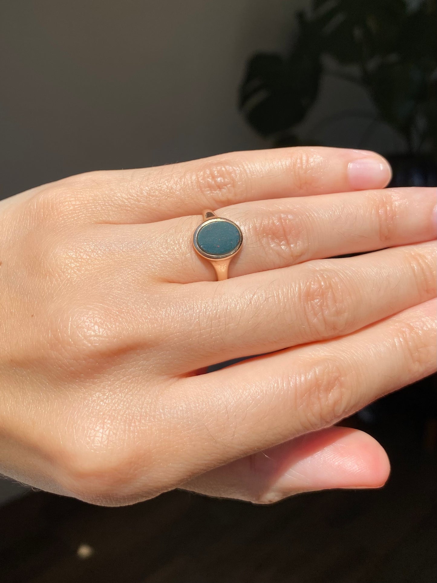 Vintage 9ct Gold Bloodstone Signet Ring