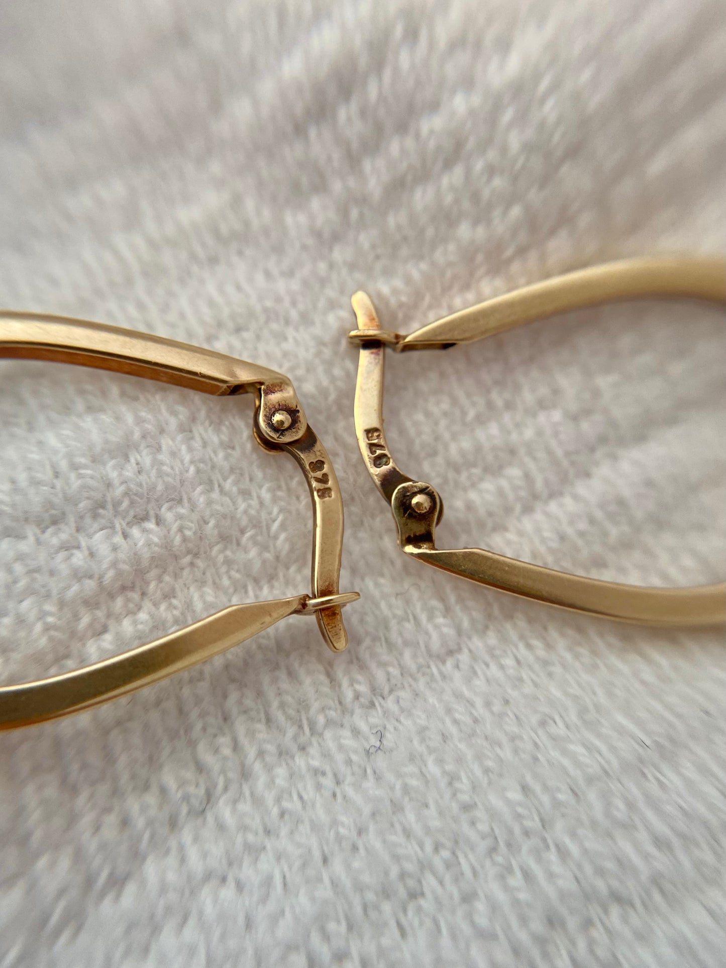 Preloved 9ct Gold Hoop Earrings