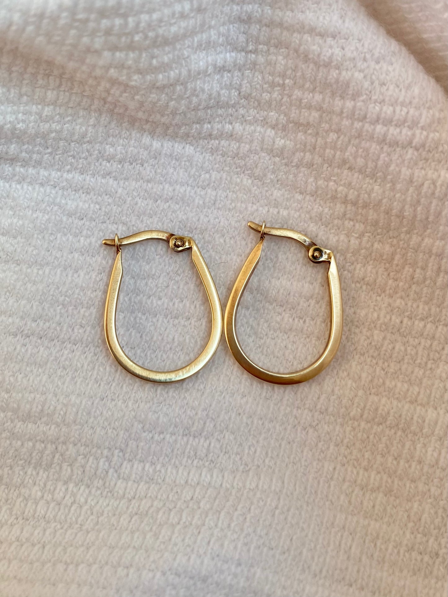 Preloved 9ct Gold Hoop Earrings