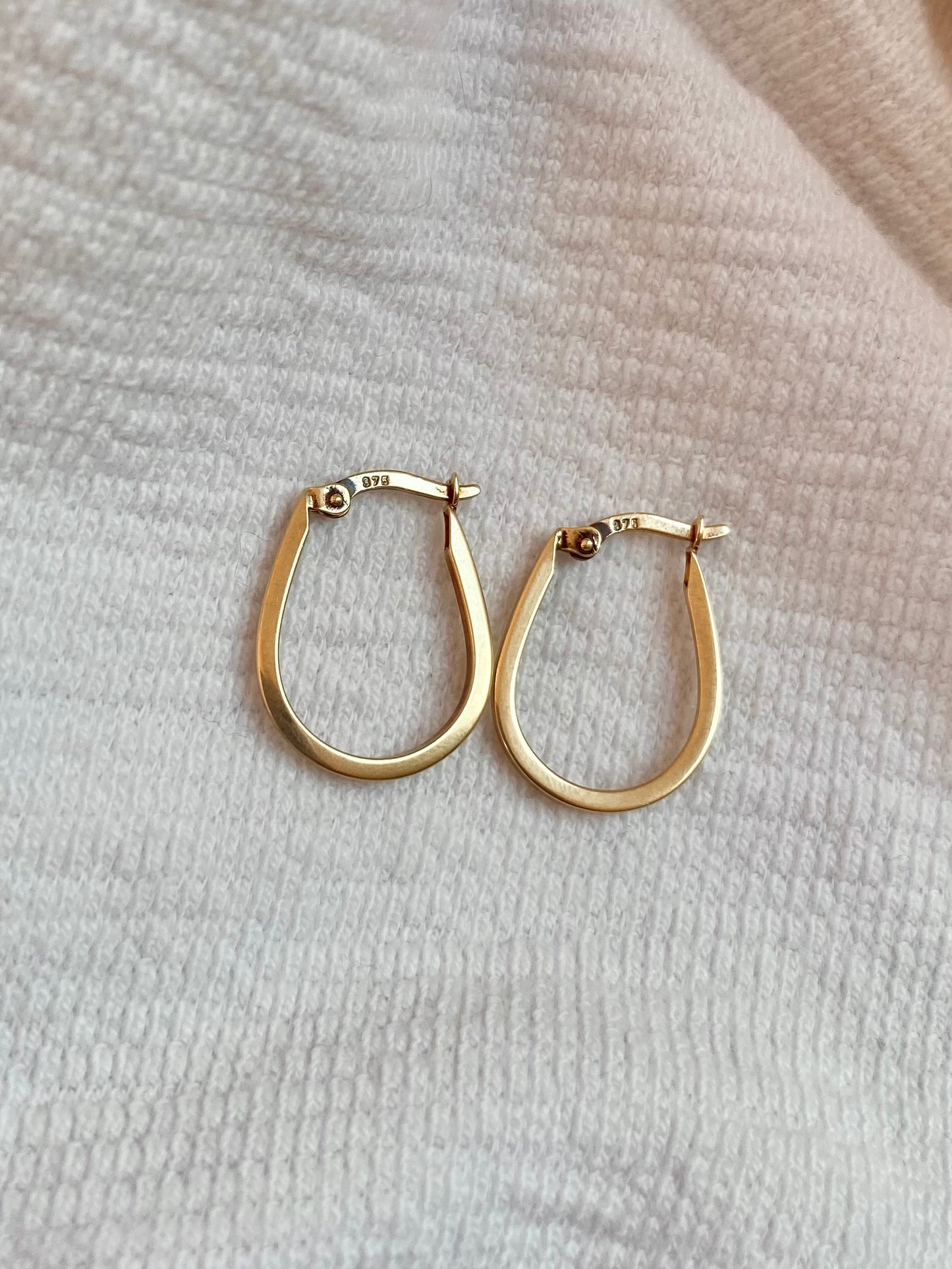 Preloved 9ct Gold Hoop Earrings