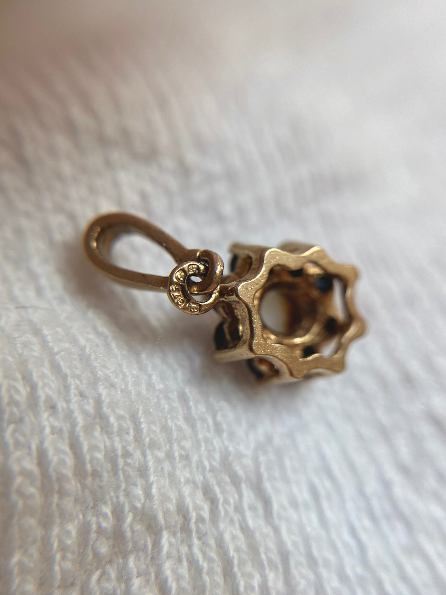 Vintage 9ct Gold Opal + Sapphire Flower Pendant