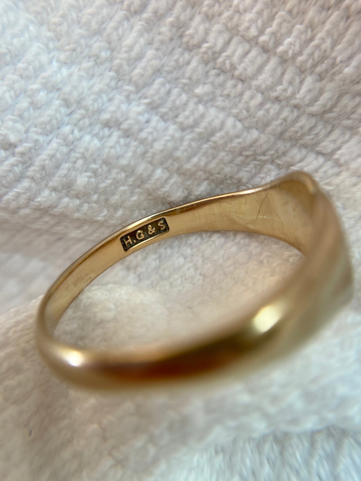 Vintage 9ct Gold Plain Heart Ring