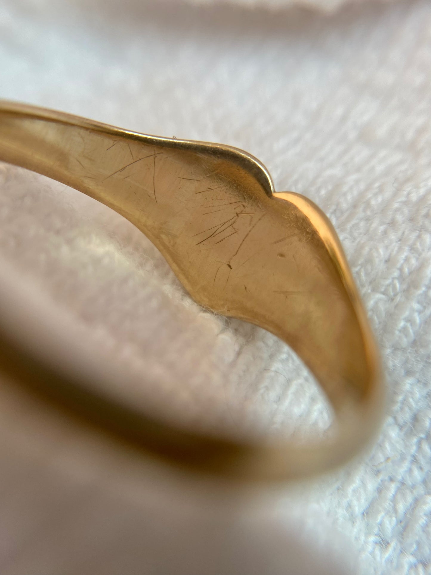 Vintage 9ct Gold Plain Heart Ring