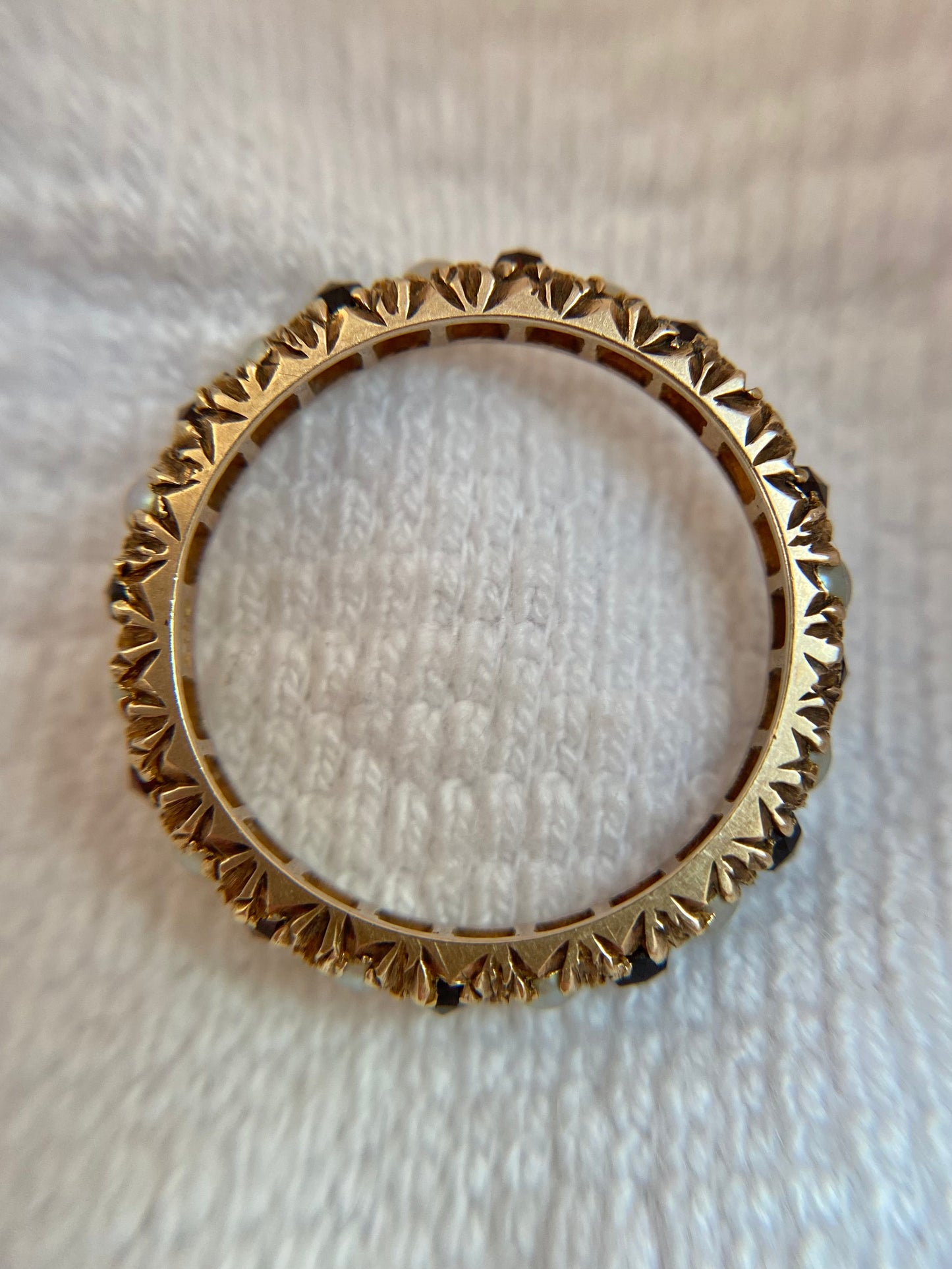 Vintage 9ct Gold Garnet + Pearl Eternity Ring